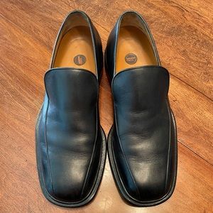 A. Testoni men’s leather slip on - size 8